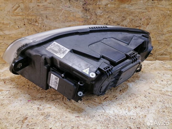 Фара ксенон правая Audi A6 C6 Rest