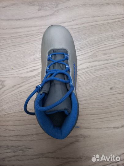 Ботинки для беговых лыж