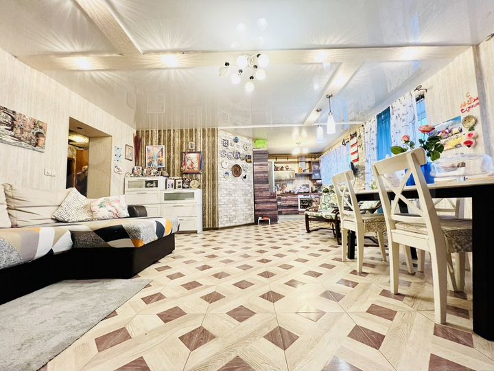 3-к. квартира, 94 м², 4/5 эт.