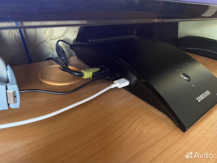 Монитор 27”. Samsung syncmaster CA550