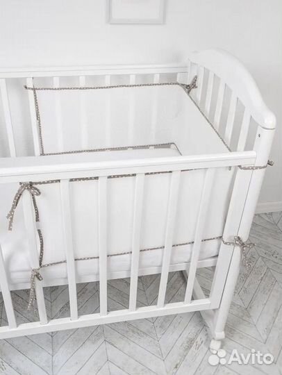 Бортики в кроватку