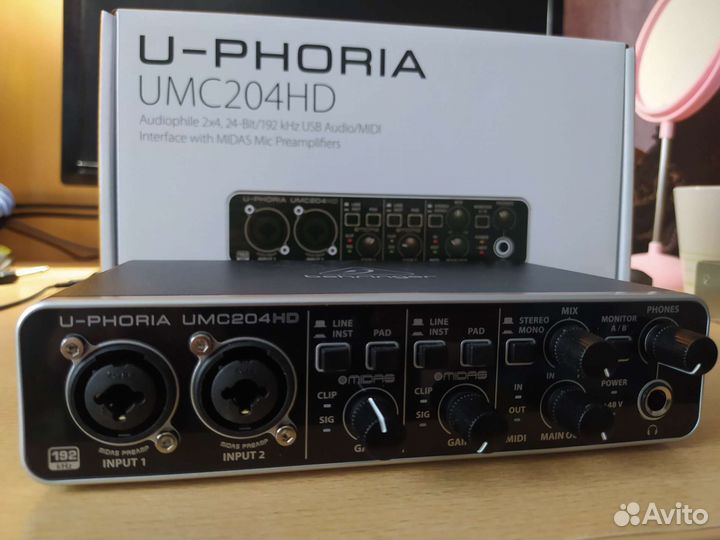 Behringer umc204hd