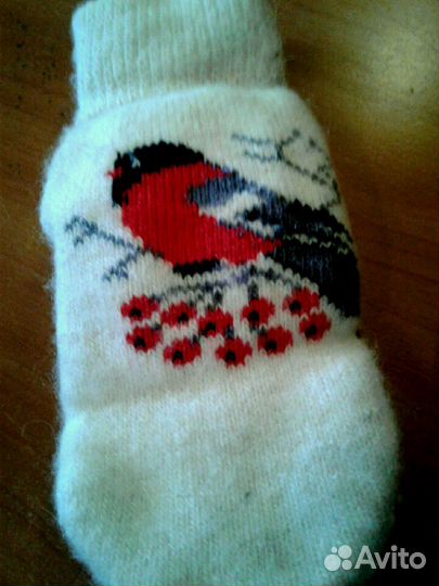 Женские варежки и гольфы