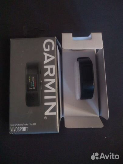 Фитнес браслет Garmin vivosport