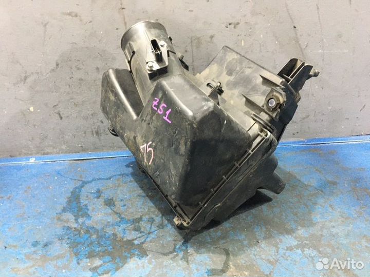 Корпус фильтра Nissan Murano Z51