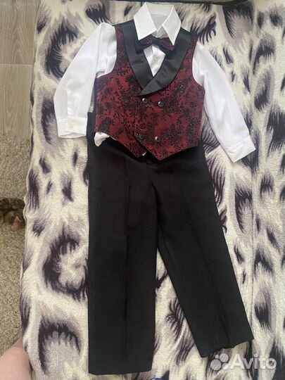 Костюм нарядный на мальчика 98 104