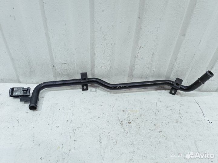 Трубка системы охлаждения Volkswagen Passat B6 BVY