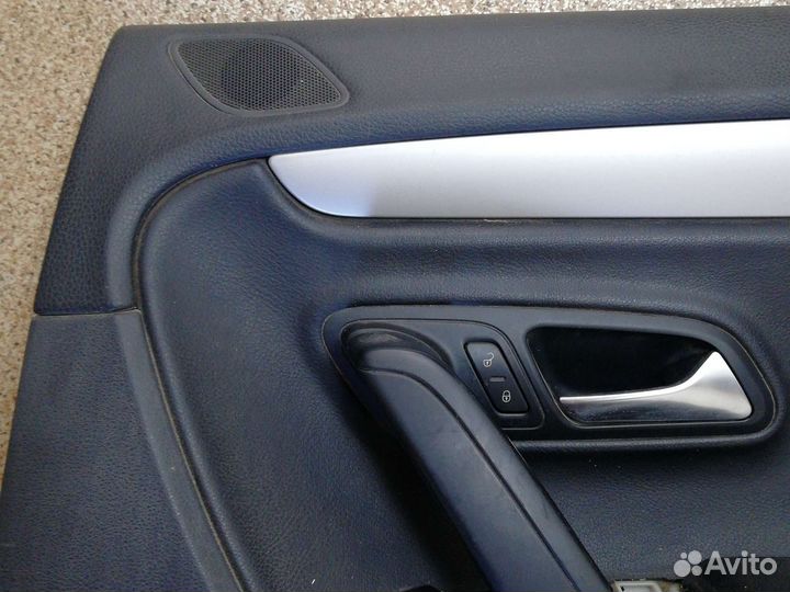 Volkswagen Passat CC Обшивка двери задней правой