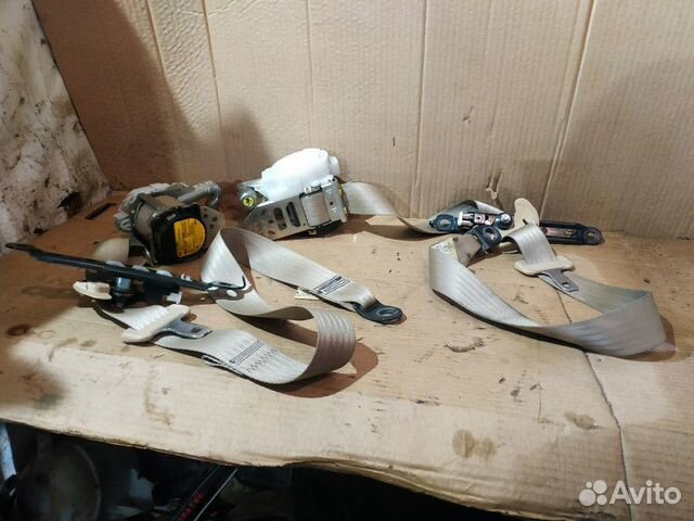 Ремень безопасности Toyota Alphard