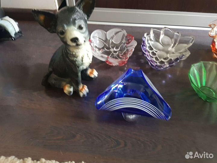 Интерьер(вазочки,статуэтки)