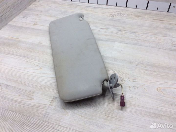 Козырек солнцезащитный (внутри) левый Bmw 7-Серия