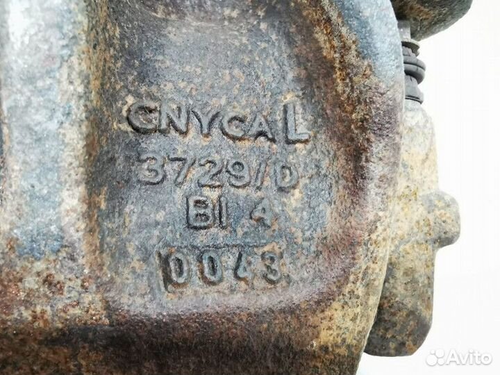 Суппорт тормозной передний левый Land Rover