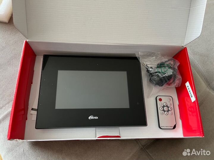 Фоторамка цифровая Ritmix