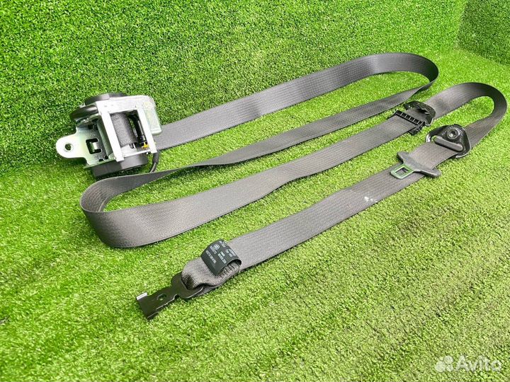 Ремень безопасности правый Opel Astra J 2012