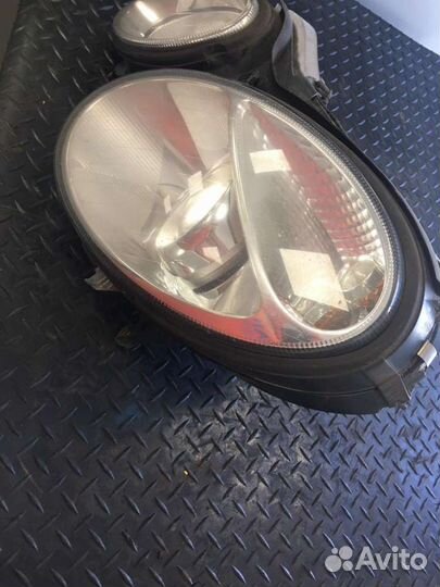 Фара право на Mercedes-Benz E (W211)