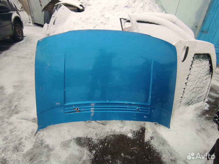 Капот Mitsubishi Space Wagon 2