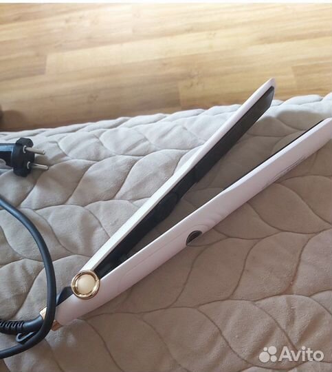 Выпрямитель для волос