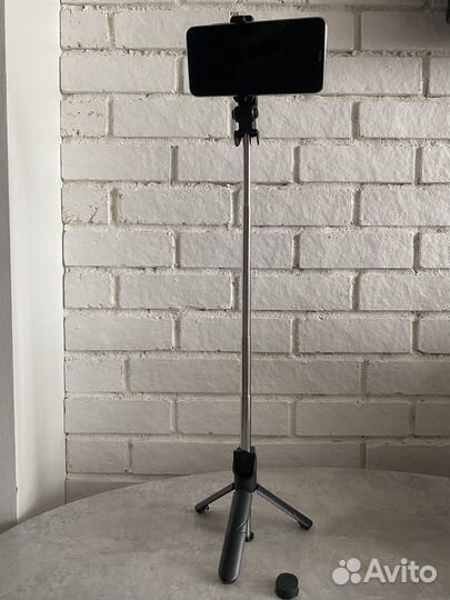 Штатив + селфи палка для телефона с пультом