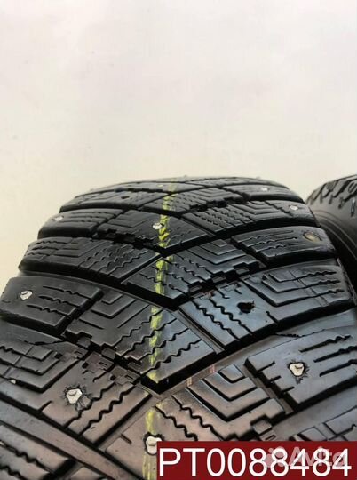 Goodyear UltraGrip Ice Arctic SUV 215/65 R17 110