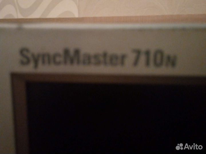 Монитор Samsung