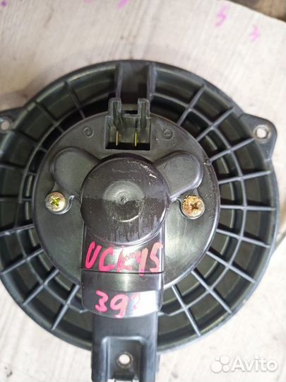 Мотор печки Toyota Sequoia UCK45 2UZ-FE 2005