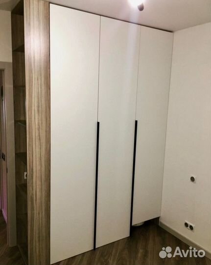 Шкафы на заказ Шкаф в прихожую