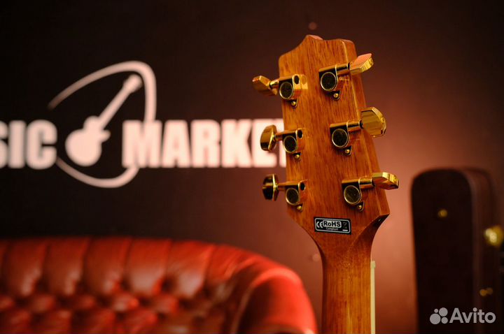 Электроакустическая гитара Takamine (комплект)