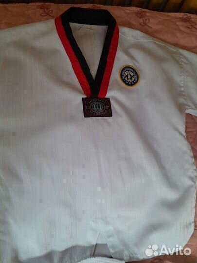 Форма Добок для тхэквондо