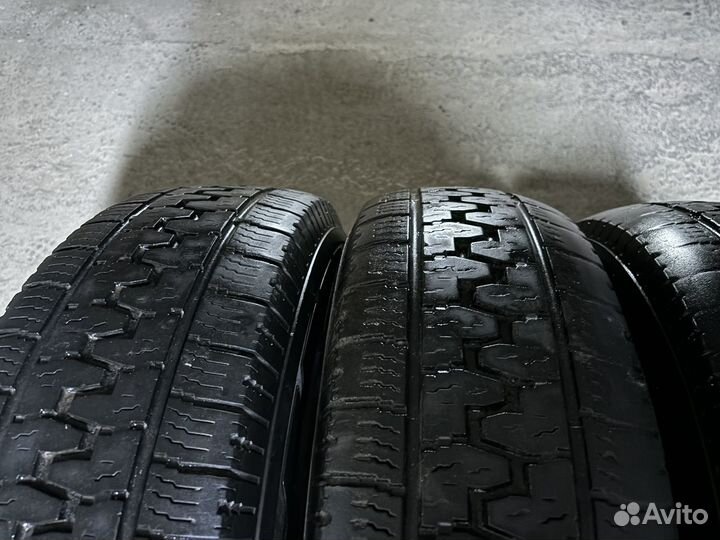 Yokohama Super Van Y354 215/75 R16C 116R