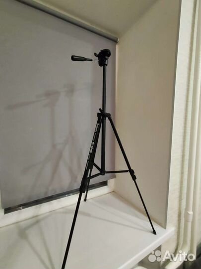 Штатив для фотоаппарата