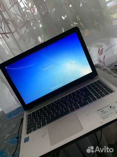 Ноутбук asus