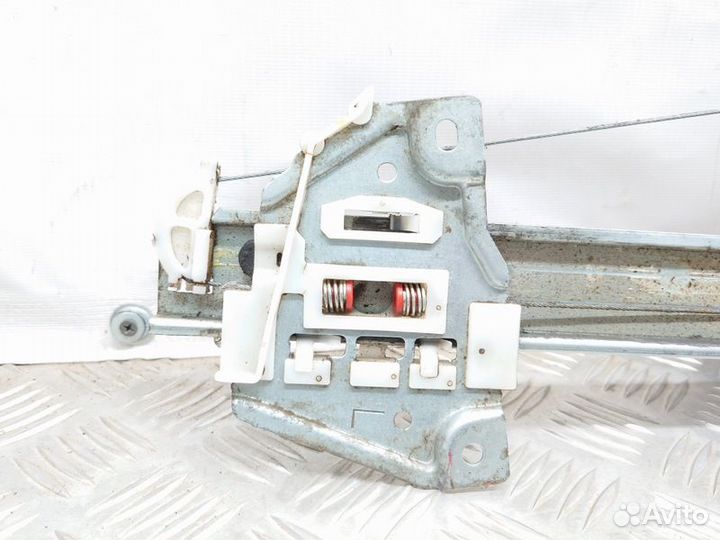 Стеклоподъемник передний Suzuki Grand Vitara