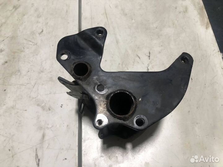 Перемычка рамы для XVZ1300 Royal Star Classic