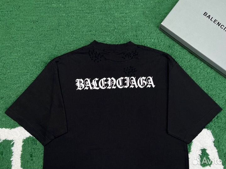 Футболка Balenciaga