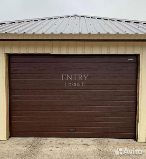 Ворота гаражные секционные