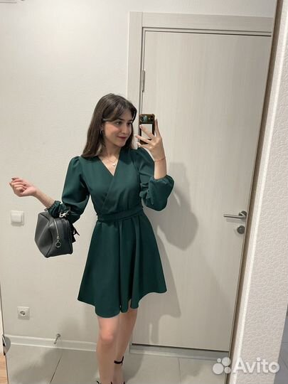 Платье женское вечернее в идеальном состоянии