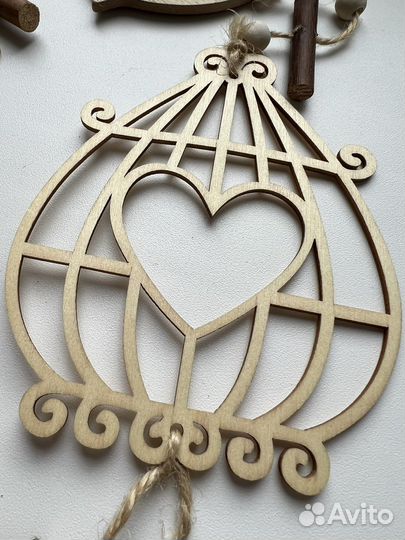 Деревянное украшение на стену для дома