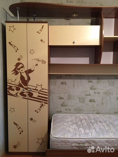 Спальный гарнитур бу