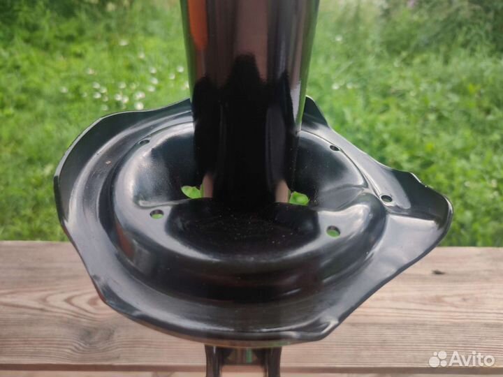 Продам амортизатор mazda задний левый