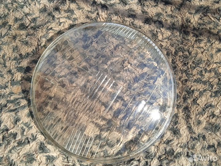 Стëкла на передние фары ваз 2106