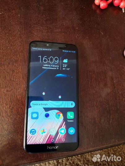 Телефон Huawei honor 7c