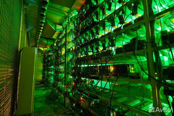 Размещение асиков, Майнинг отель