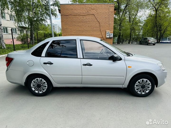 LADA Granta 1.6 МТ, 2012, 150 000 км