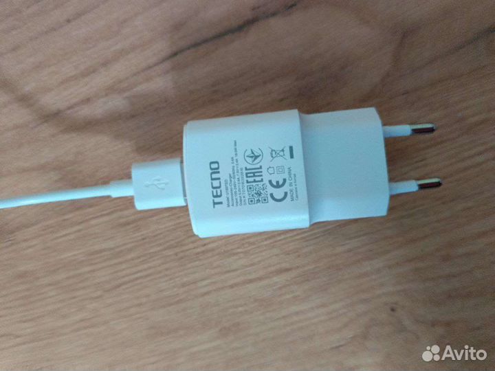 TECNO Pova Neo 2, 4/64 ГБ