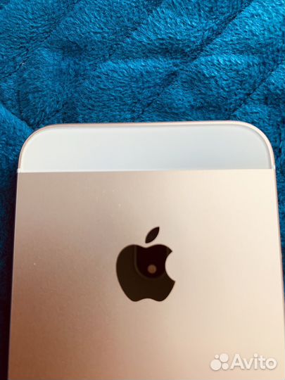 iPhone SE, 32 ГБ