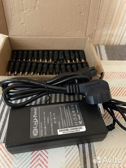 Универсальный блок питания для ноутбука