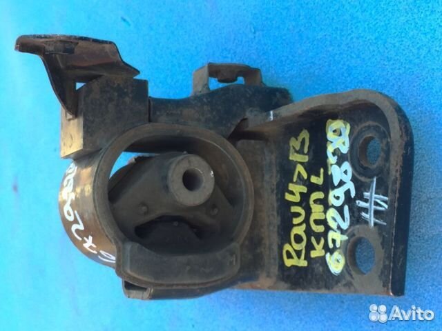 Toyota RAV 4 2006-2013г опора МКПП левая