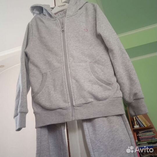 Костюм для девочки 128 см jamoto