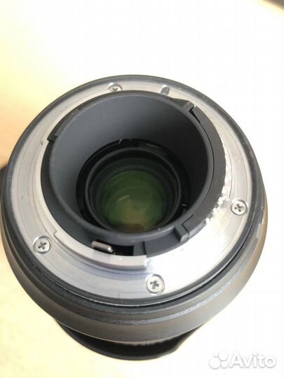 Объктив Nikon nikkor 70-300mm f4.5-5.6 VR G