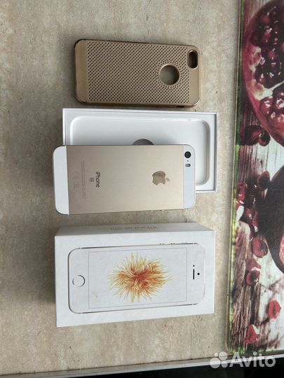 iPhone SE, 128 ГБ